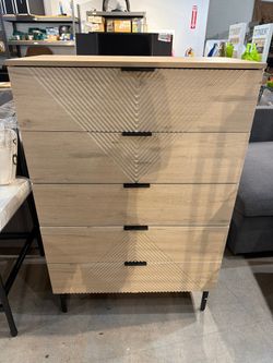 47.24" Tall 5-Drawer Chevron Fluted Dresser with Black Metal Legs – Natural Oak, Fully Assembled
