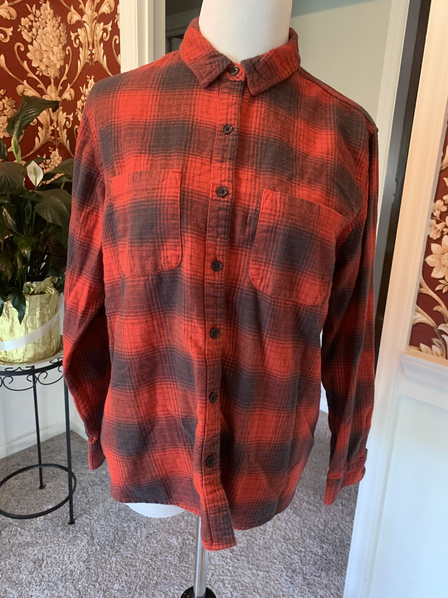 Women’s Red & Black Plaid Flannel