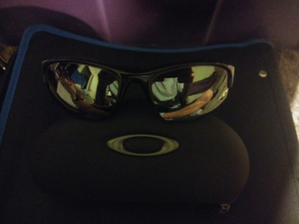 Oakley sunglasses- Bottle rocket frames model#009164-01