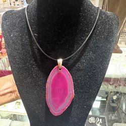 Pink Agate Pendant Necklace 