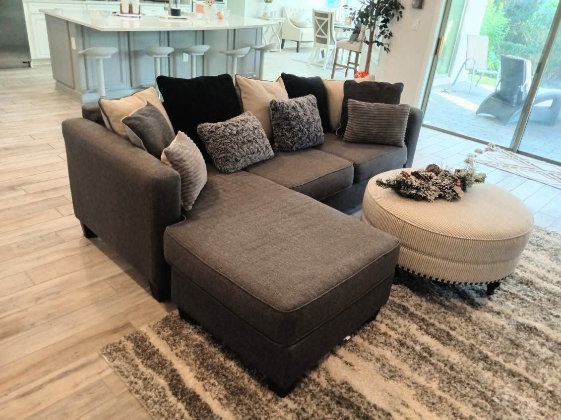Sectional Sofá / Chaise
