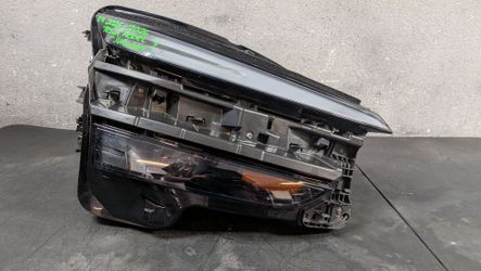 2025-2026 TESLA MODEL Y "JUNIPER" RIGHT HEADLIGHT OEM USED #10629