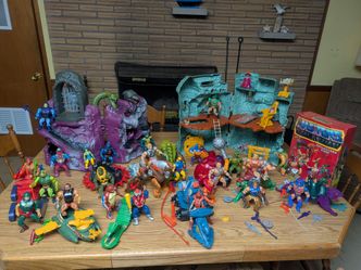 Vintage He-Man Masters of the Universe Castles, Figures and Vehicles