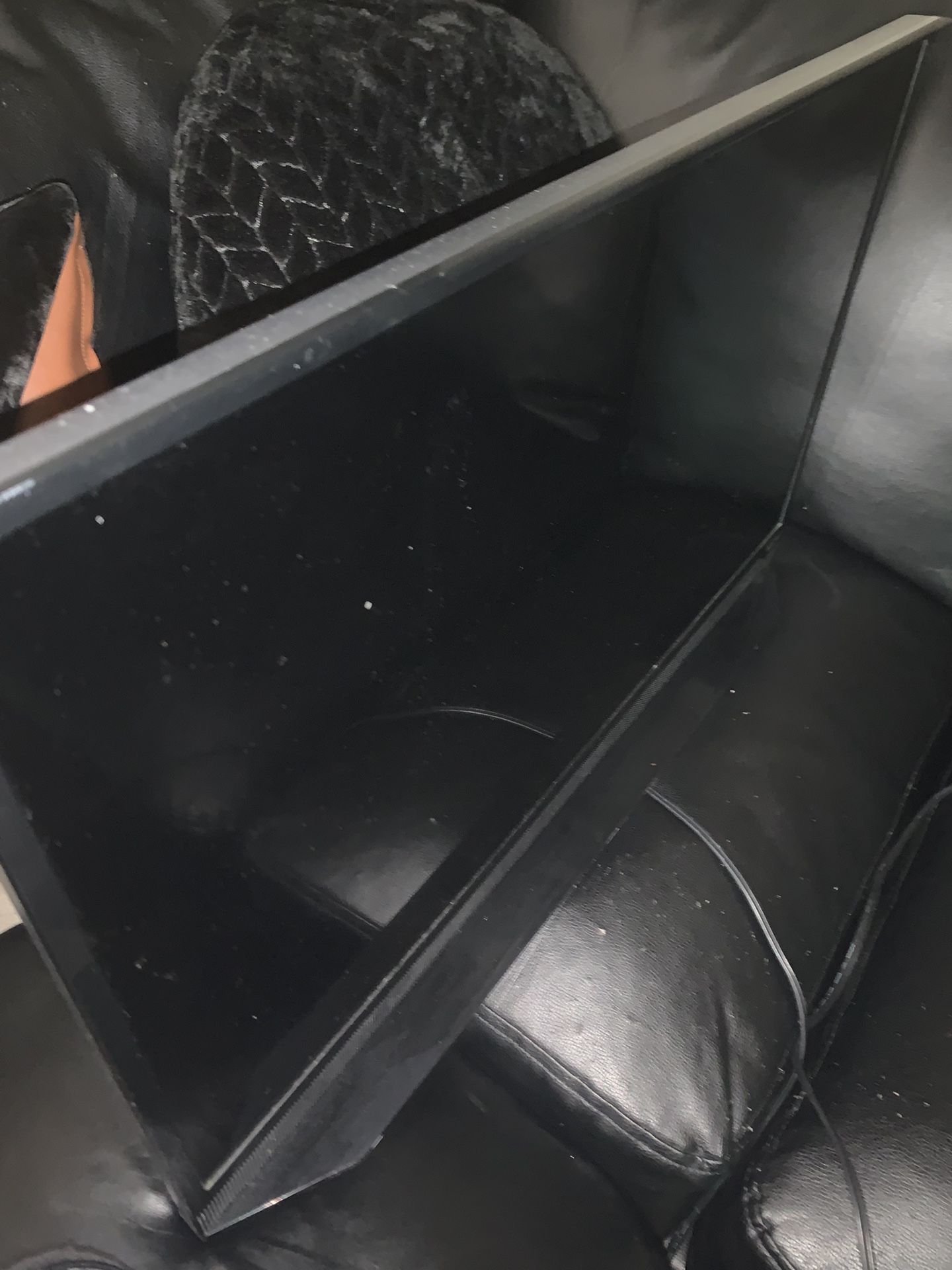 32 inch Vizio tv firm on price