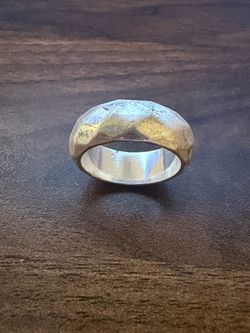Hammered Style Silver Toned Ring - Size 8