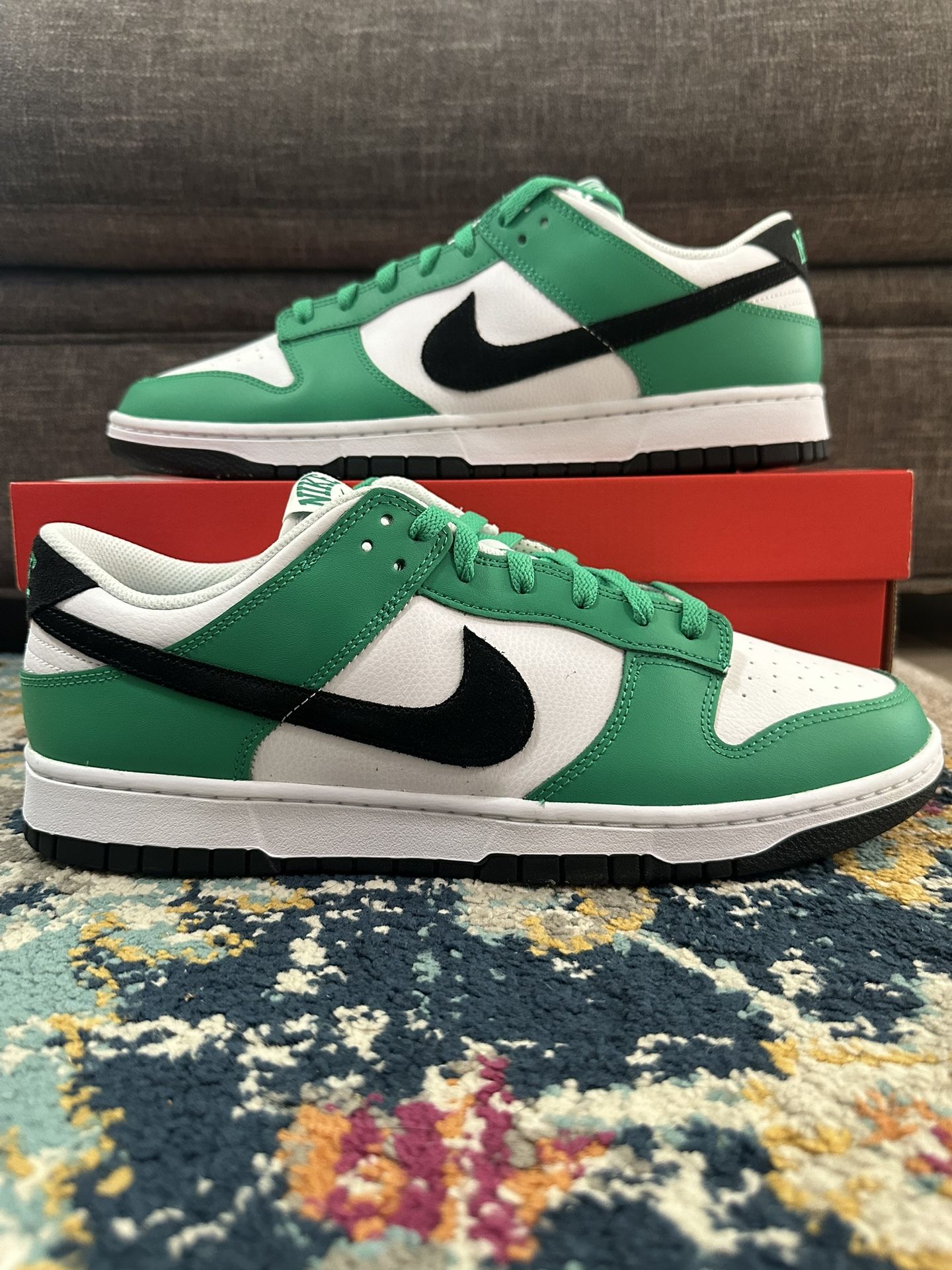 Nike Dunk Low “Stadium Green”