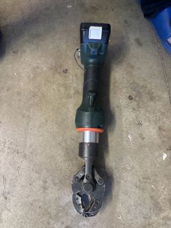 Greenlee Gator wire cutter