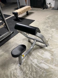 Hoist preacher curl bench