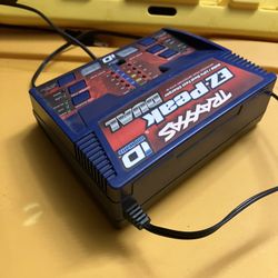 Traxxas EZ Peak DUAL Fast Charger