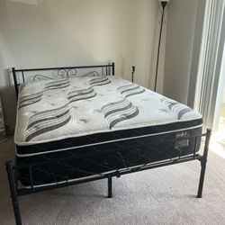 FULL SIZE Bed frame + matress 