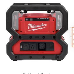 Milwaukee M18 Cordless 3600-Watt/1800-Watt Battery Powered Power Supply