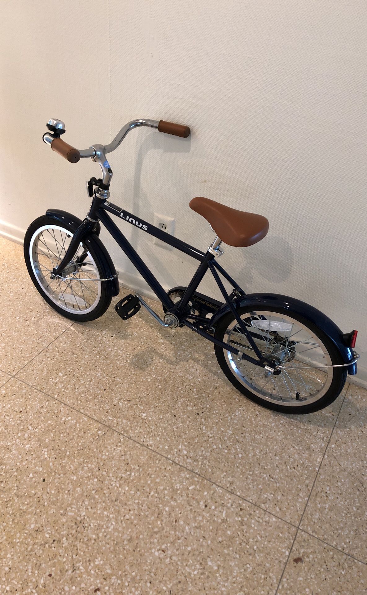 Kids LINuS Bike (navy with Leather trims)