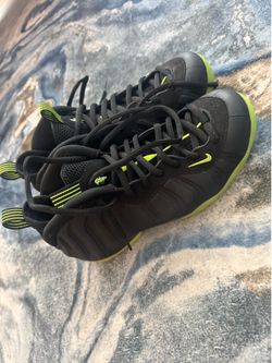 Sneakers for sale size 10