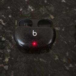 Left Beats Ear And charging Case 60$$