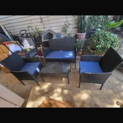 4 Pieces Outdoor Patio Furniture Sets Wicker Rattan Conversation Chair Set with with Cushions & Tempered Glass Table for Patio Pool Backyard,Navy