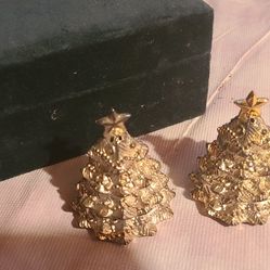Silver Treasures By Godinger Salt & Pepper Shakers 