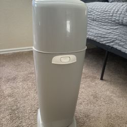 Diaper Genie 