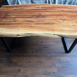 Solid Wood Live Edge Coffee Table – Natural Wood Grain