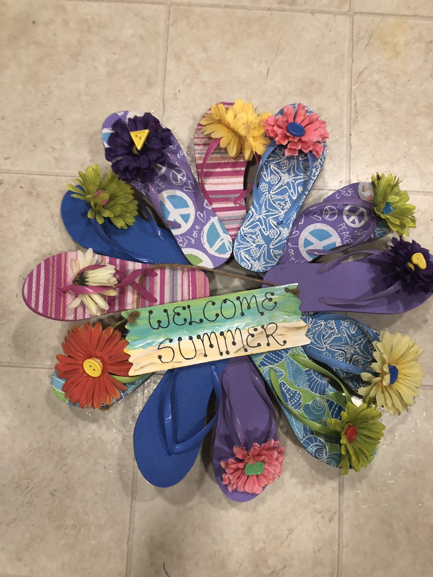 CUTE FLIP FLOP WREATH 22 INCHES PICK UP WEST MOBILE DAWES RD 15.00