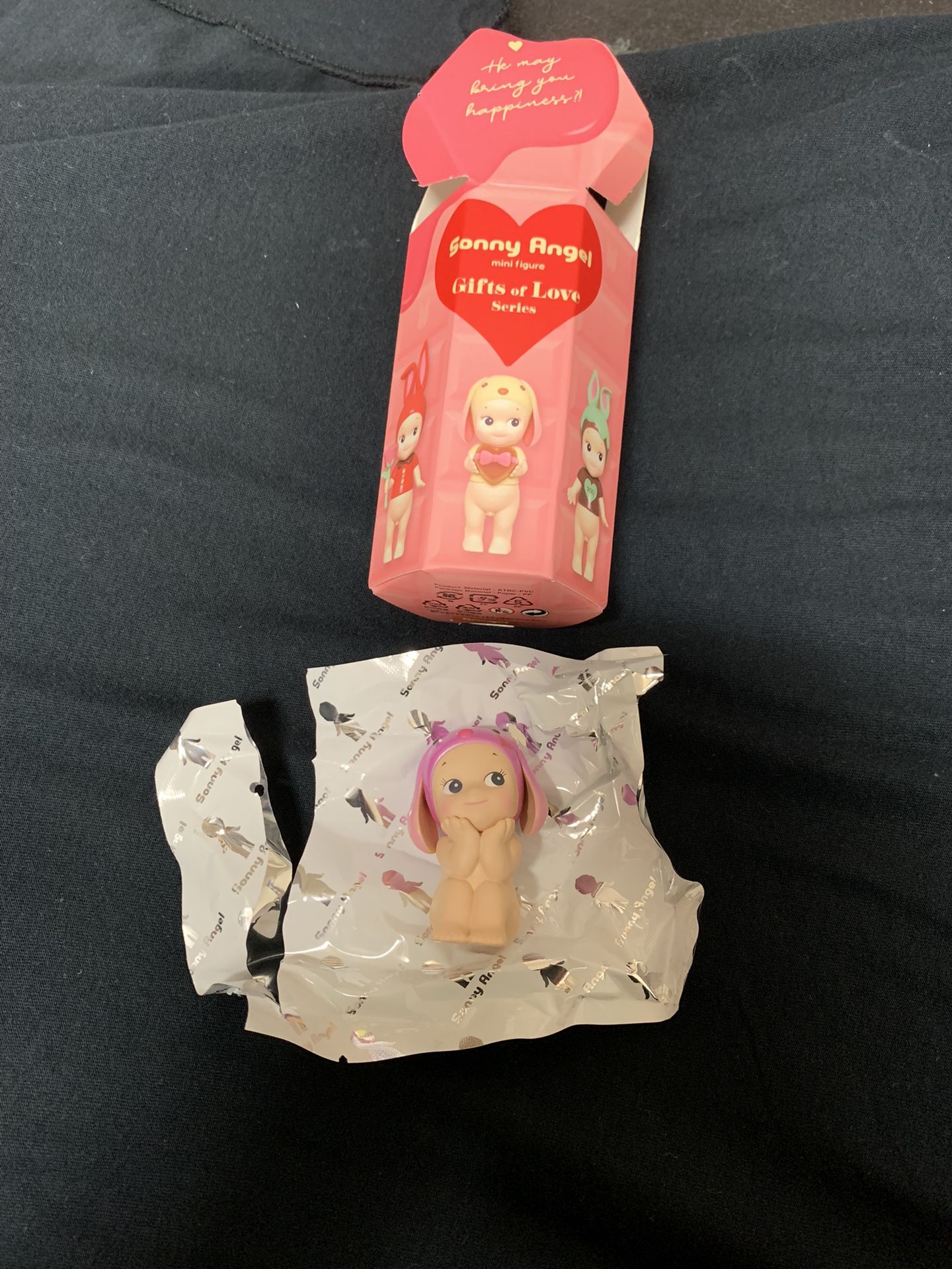 SONNY ANGEL GIFTS OF LOVE SERIES VALENTINE SECRET PURPLE BUNNY FLOP EARS NEW