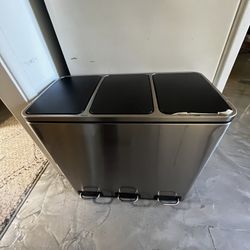 STEEL TRASHCAN - 3 COMPARTMENTS