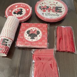 24 Ct Minnie First Birthday Party Supplies 