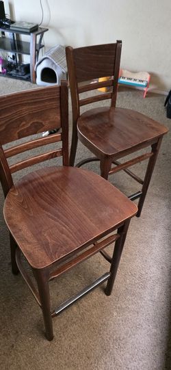 Bar Chairs Sturdy And Solid!