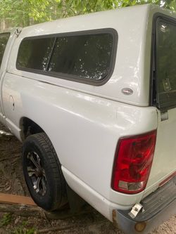02-08 Dodge Ram short bed campershell