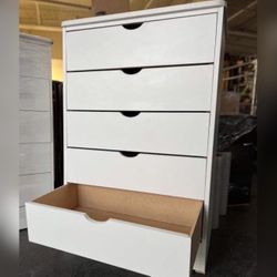 Dresser/ Five drawers dresser