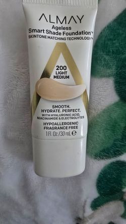 Almay ageless foundation light medium 200 new