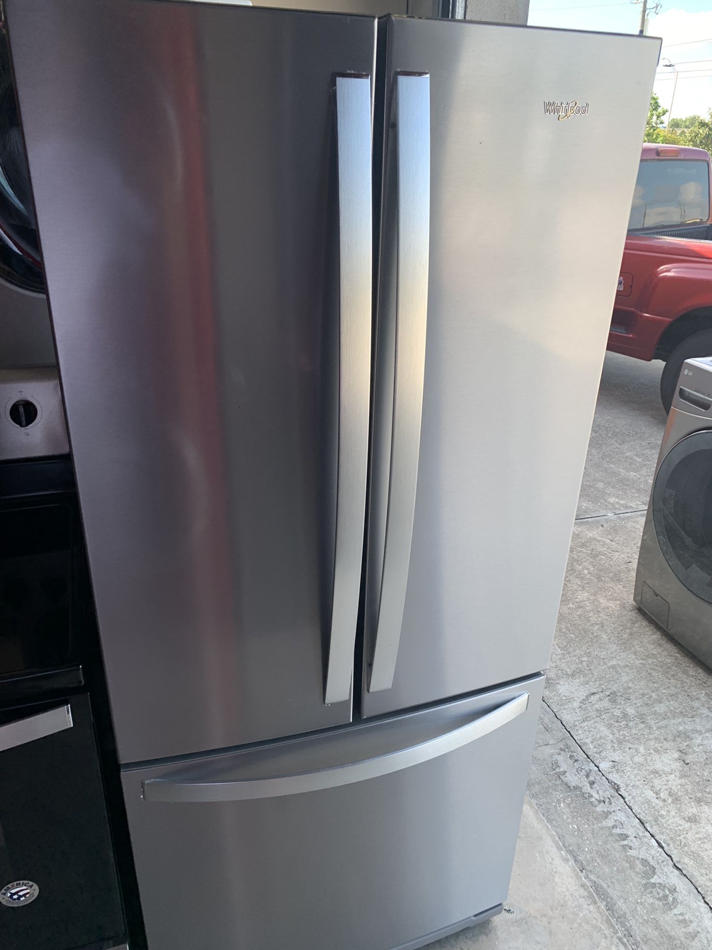 Whirlpool Refrigerator 29”