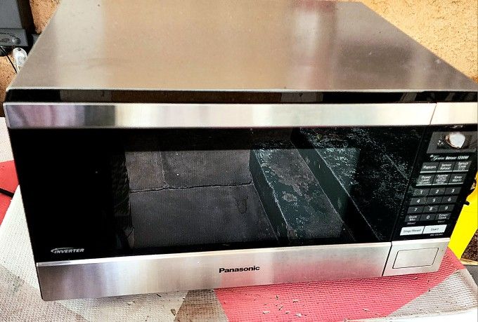 PANASONIC Countertop Microwave