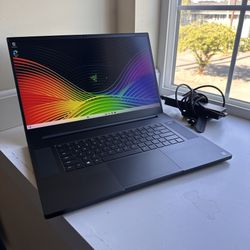 Razor Blade 17 (2019)