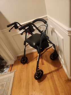 Quality Nova Zoom 4 Wheel Walker Tall for users 5'5" to 6'2"