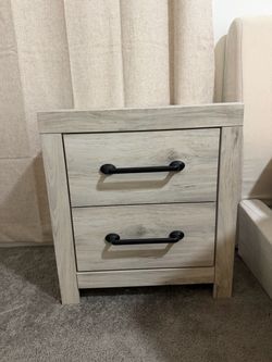 2-Drawer Nightstand Whitewash Finish and a 6- Drawer dresser