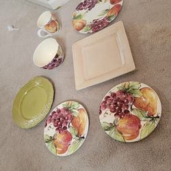 Dishes (Small-medium) Tuscan Fruit Theme $5/each OBO