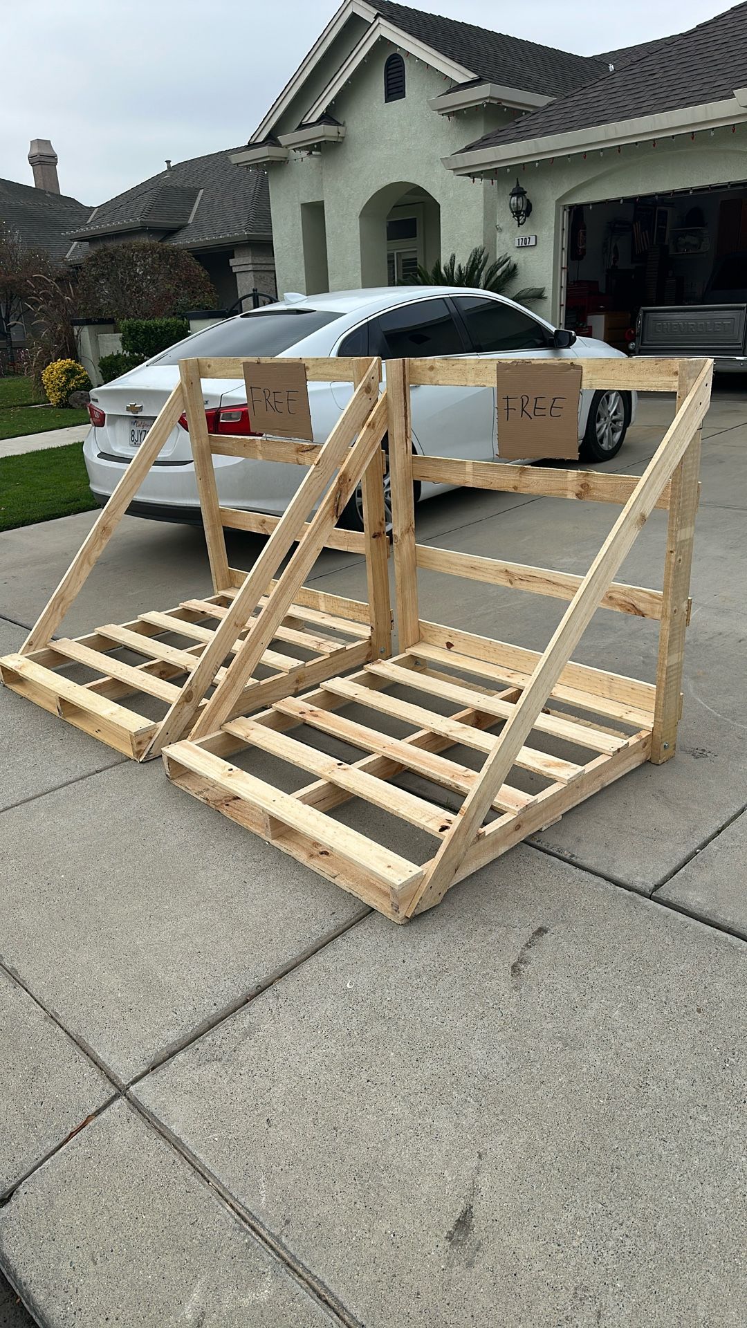 Free Pallets