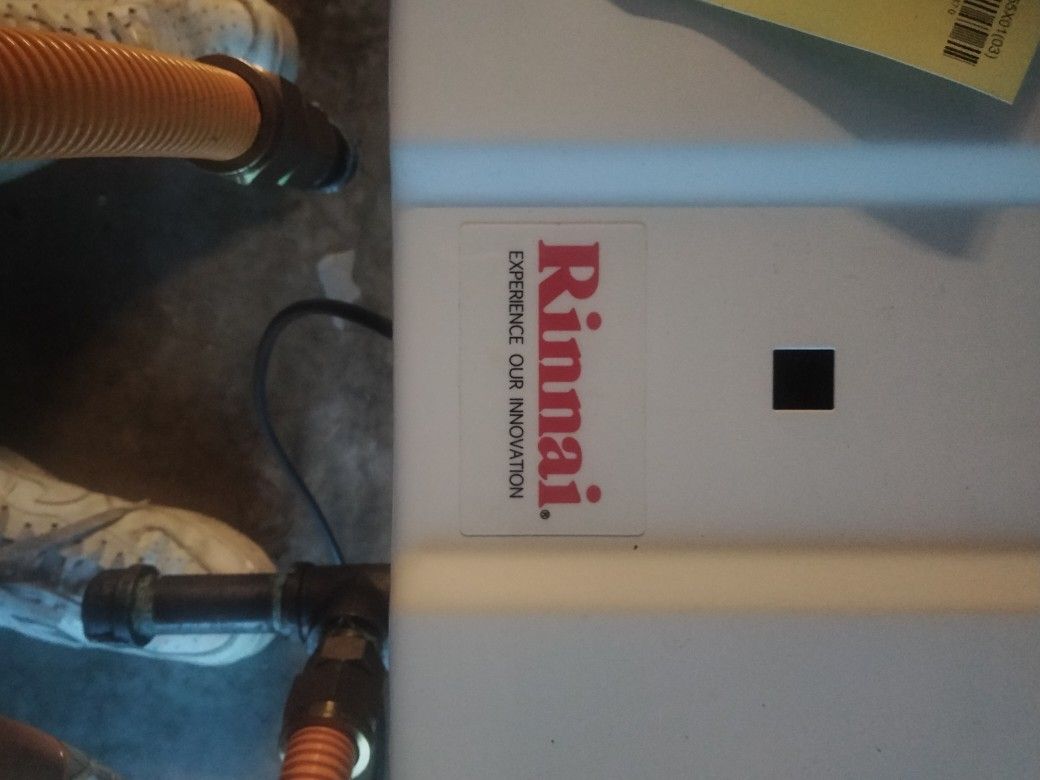 Tankless Water Heater/Gas