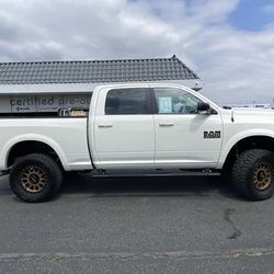 2018 Ram 2500 Laramie Cummins Diesel