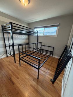 Space saver bunk bed for 3 mattresses full size with trunk bed