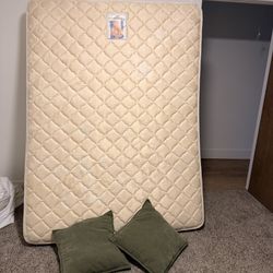 QUEEN MATRESS 