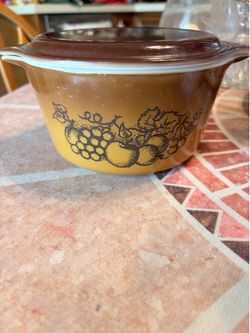 1970s Vintage Pyrex Old Orchard
