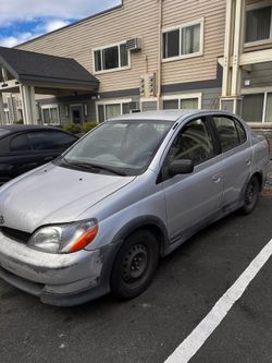 Toyota echo 2001