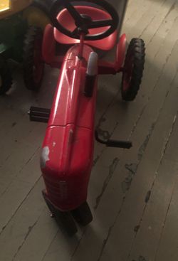 Antique tractors (cast iron)