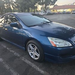 2003 Honda Accord  V6, SIX Speed Manual $3000obo
