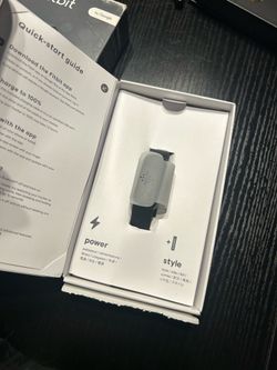 Fitbit Inspire 3 Health & Fitness Tracker with Stress Management, Workout Intensity, Sleep Tracking, 24/7 Heart Rate - 3-Month Go