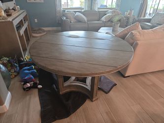 Free table