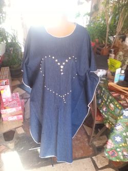 Womens caftan with studs