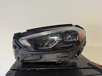 MERCEDES C CLASS LEFT HEADLIGHT 2023