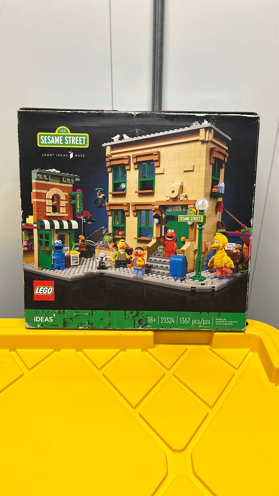Opened / Partially Built LEGO 21324 Sesame Street